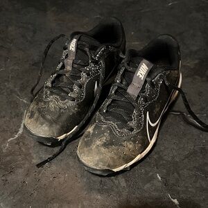 Nike kid’s baseball cleats Size 2